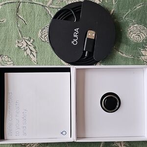 Oura Ring Gen 3 Size 8 Heritage Silver